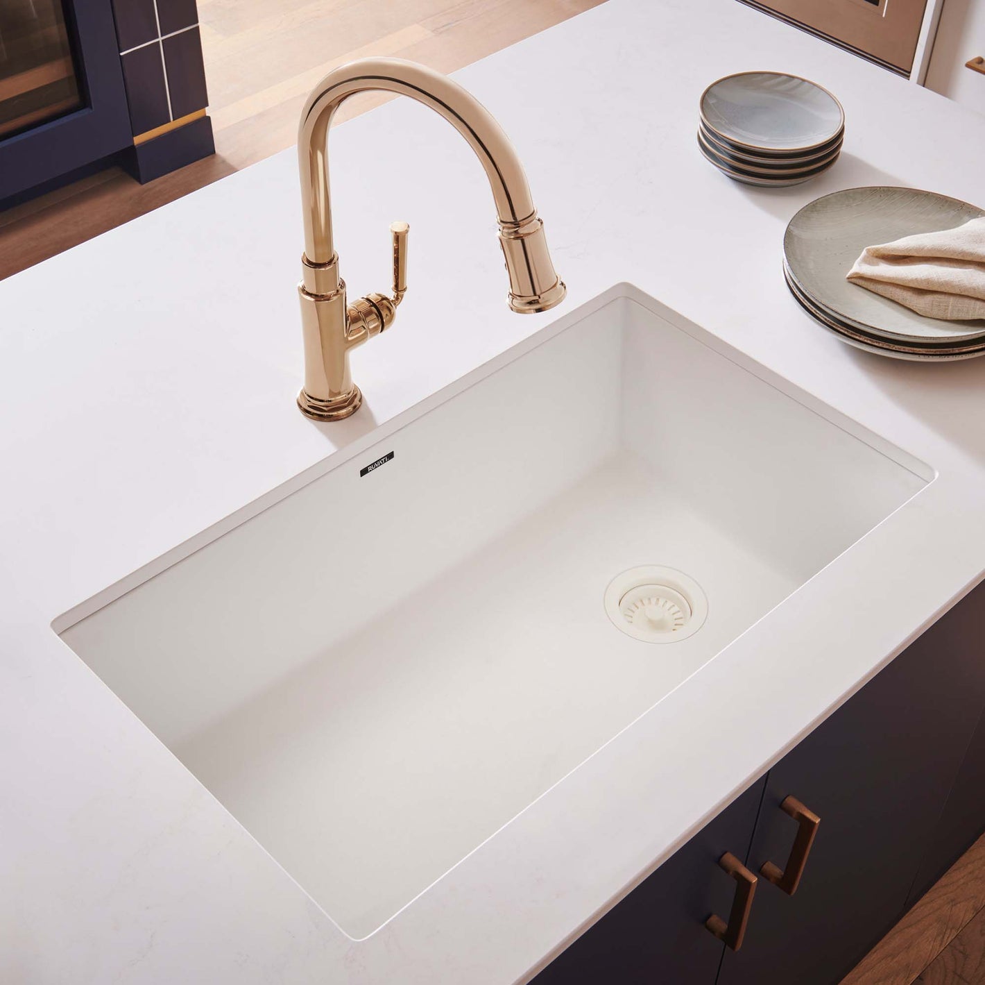 Ruvati 32 x 19 inch epiGranite Undermount Granite Composite Single Bowl Kitchen Sink – Arctic White – RVG2033WH