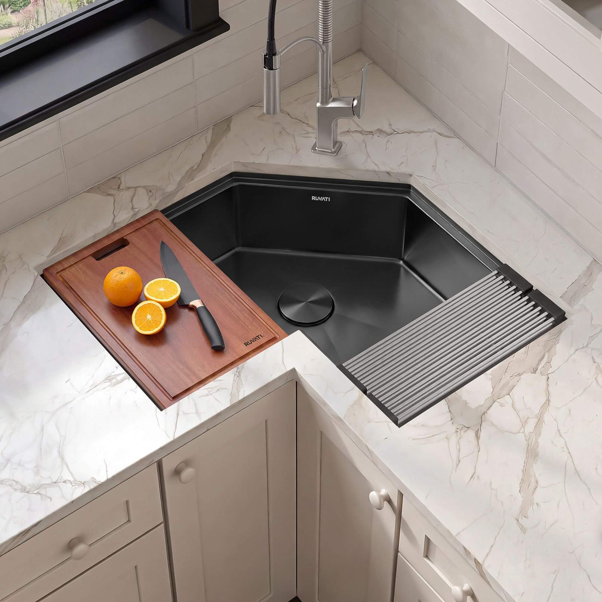 Ruvati Roma Pro 32 inch Corner Workstation Gunmetal Black Stainless Steel Undermount Kitchen Sink – RVH8410BL
