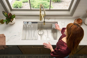 Ruvati 32-inch Glass Rinser and Sink Combo Workstation Ledge Undermount 16 Gauge Stainless Steel Kitchen Sink Single Bowl – RVH8512